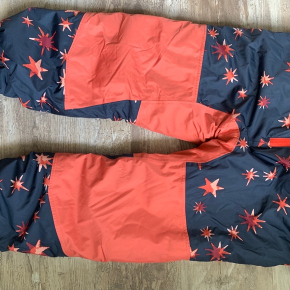 Patagonia Kids Jacket - Navy and Red Star Pattern - Picture 5 of 7